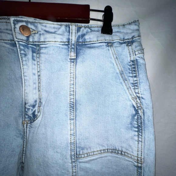 LNC Women's Universal Thread Goods Co.  Size 12 (31) High Rise - Picture 10 of 14